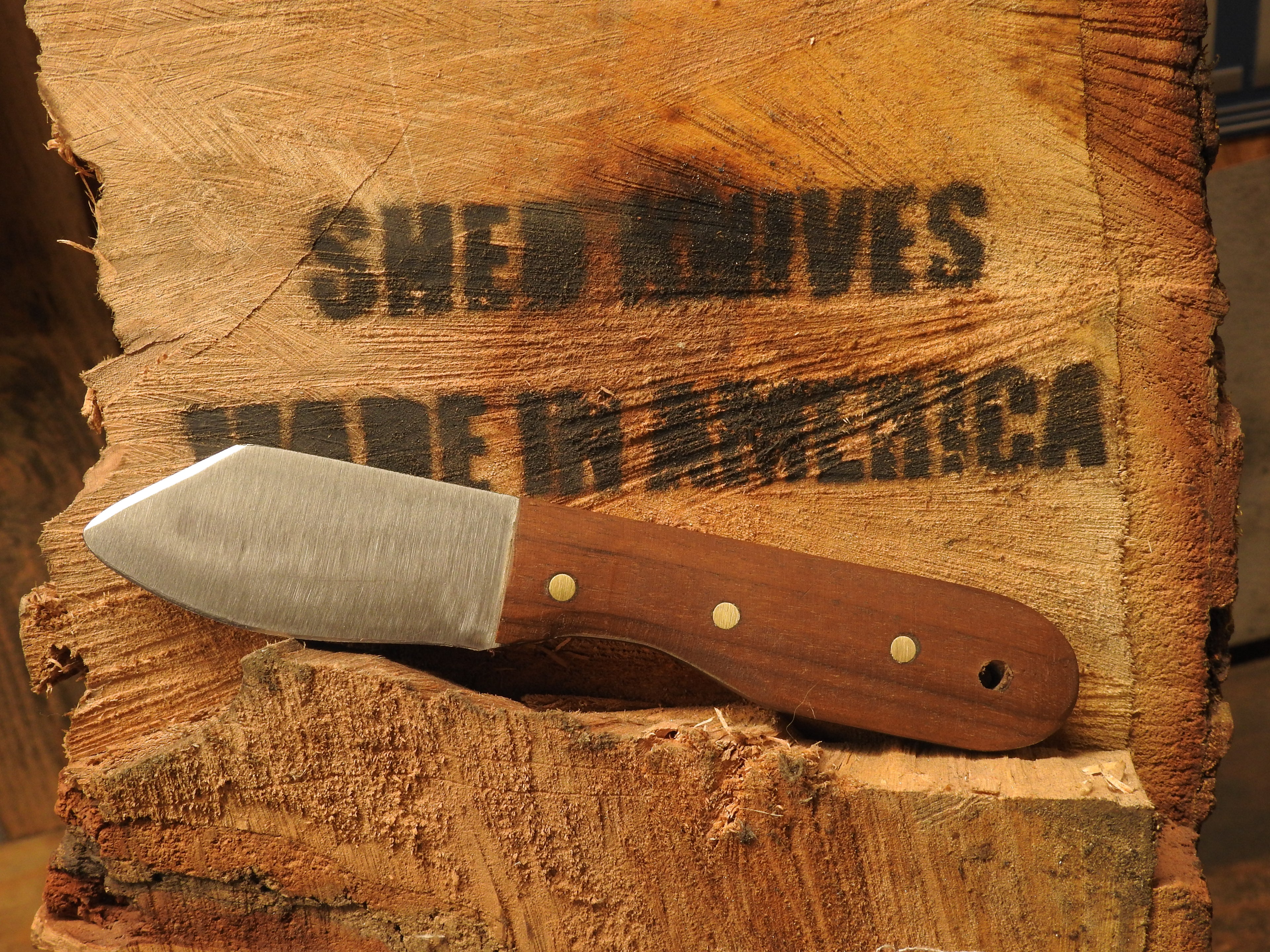Limited Edition 2020 Walnut Wood US Tanto
